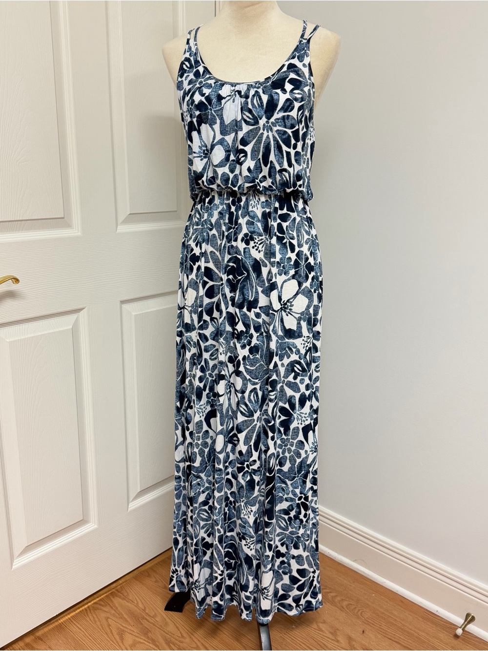 LOFT Navy and White Floral Sleeveless Maxi Dress